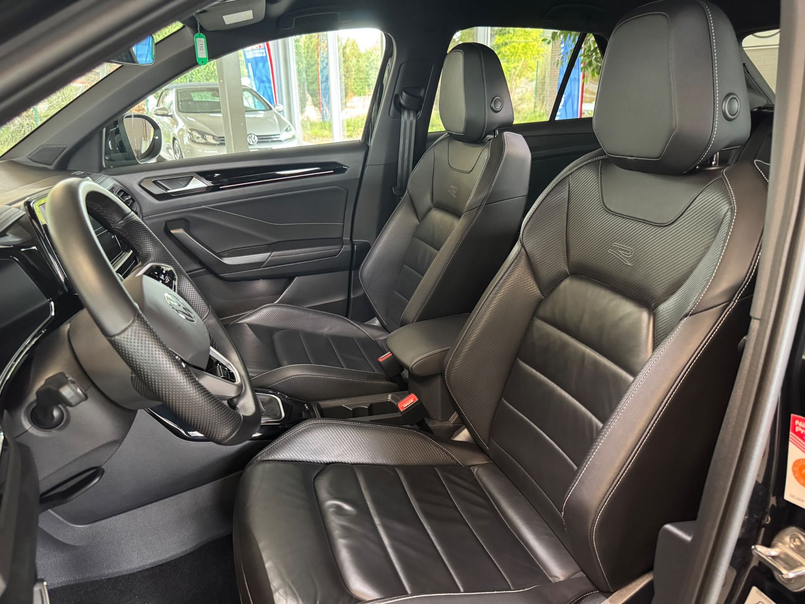 Volkswagen T-Roc 2023 г. Чёрный, пробег 25390 км