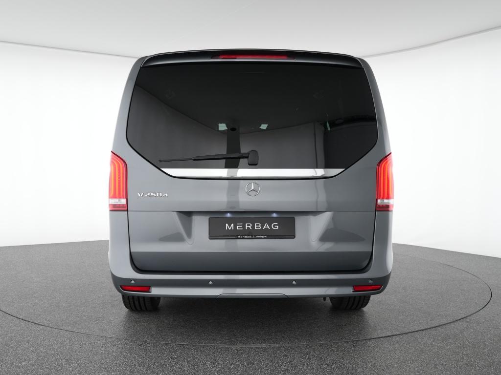 Mercedes-Benz V 250 2022 г. Серый, пробег 39995 км