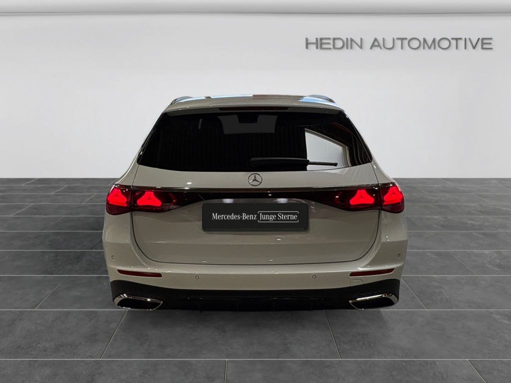 Mercedes-Benz E 220 2025 г. Белый, пробег 8823 км