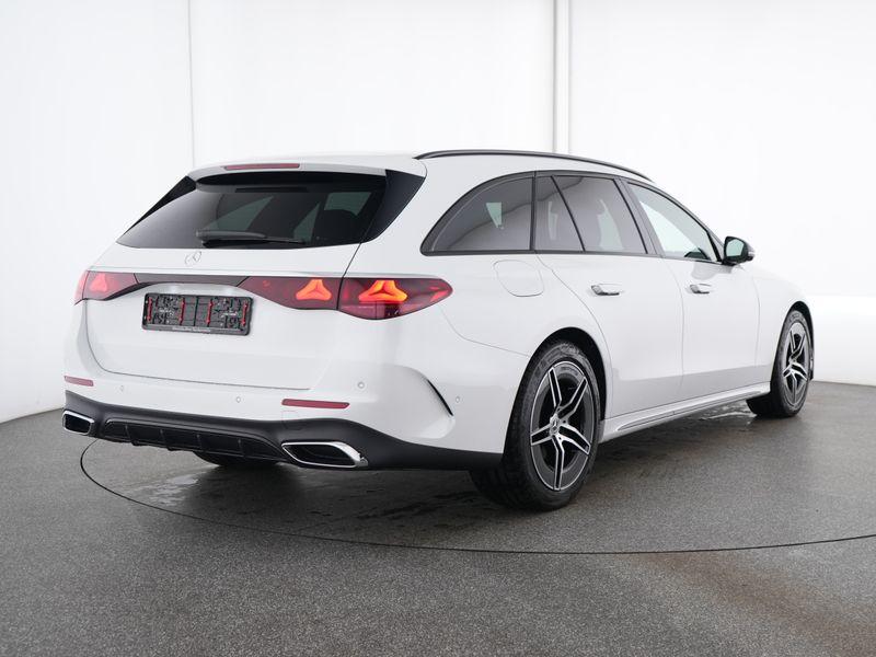 Mercedes-Benz E 220 2025 г. Белый, пробег 8823 км