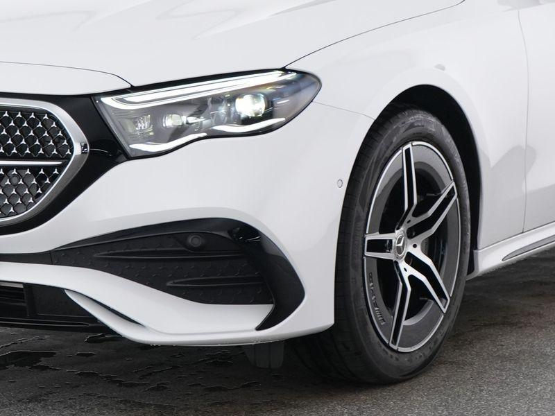 Mercedes-Benz E 220 2025 г. Белый, пробег 8823 км