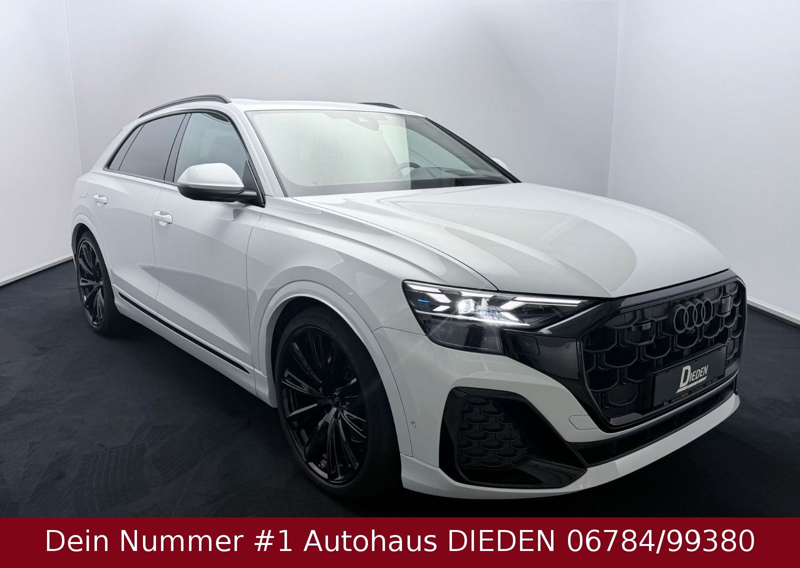 Audi Q8 2024 г. Белый, пробег 33746 км