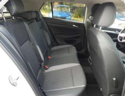 Volkswagen Golf 2024 г. Белый, пробег 50500 км