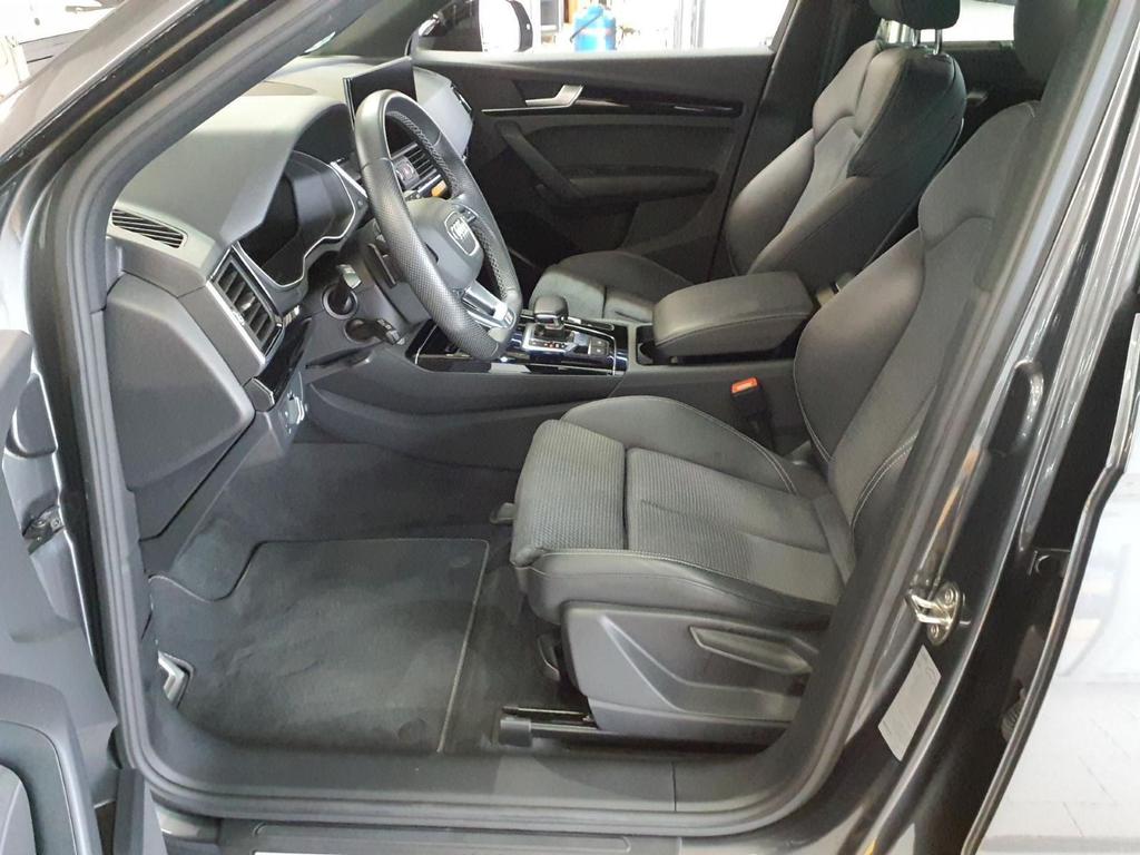 Audi Q5 2022 г. Серый, пробег 47414 км