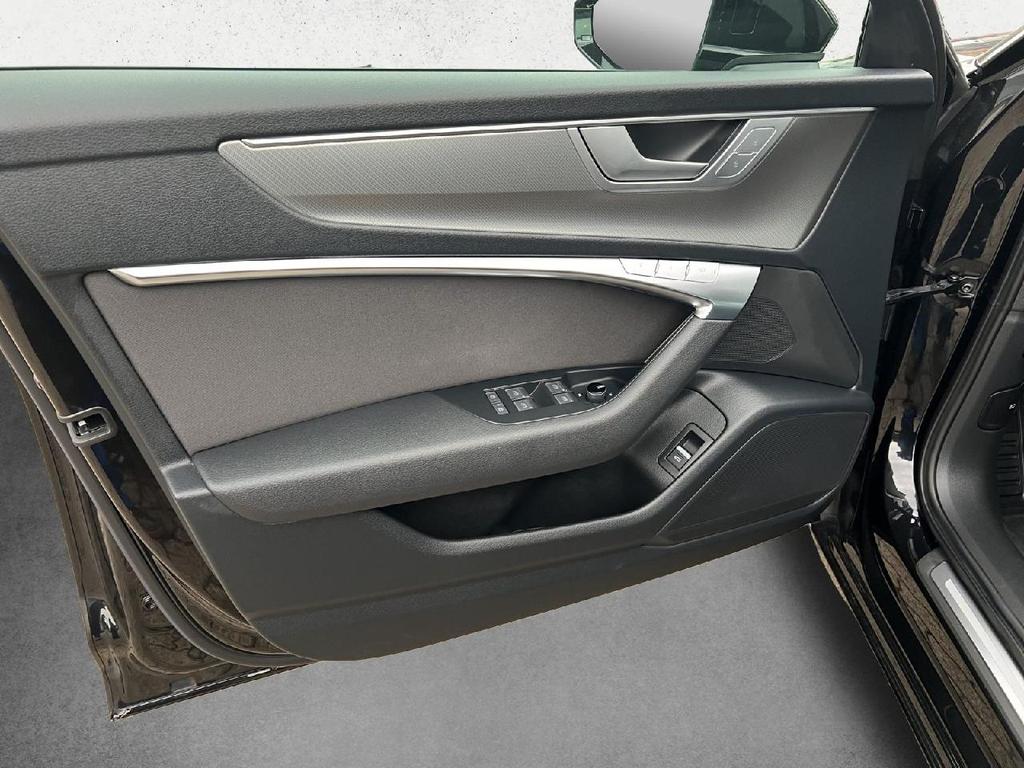 Audi A6 2022 г. Чёрный, пробег 35014 км
