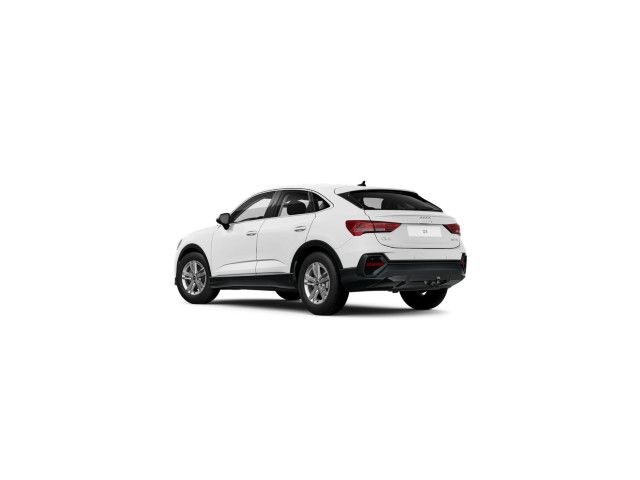 Audi Q3 2024 г. Белый, пробег 40359 км