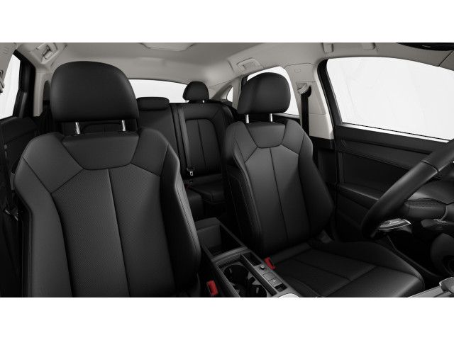 Audi Q3 2024 г. Белый, пробег 40359 км