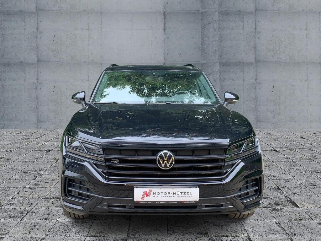 Volkswagen Touareg 2021 г. Чёрный, пробег 53200 км