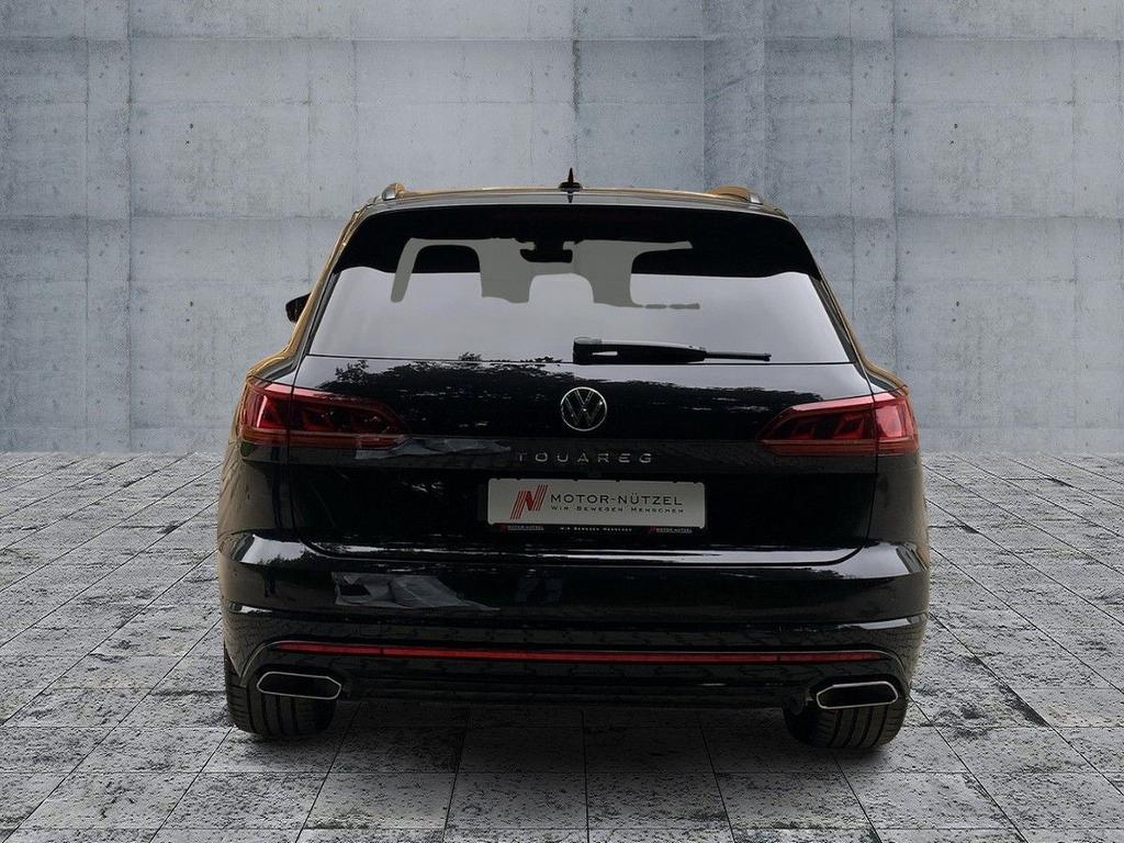 Volkswagen Touareg 2021 г. Чёрный, пробег 53200 км