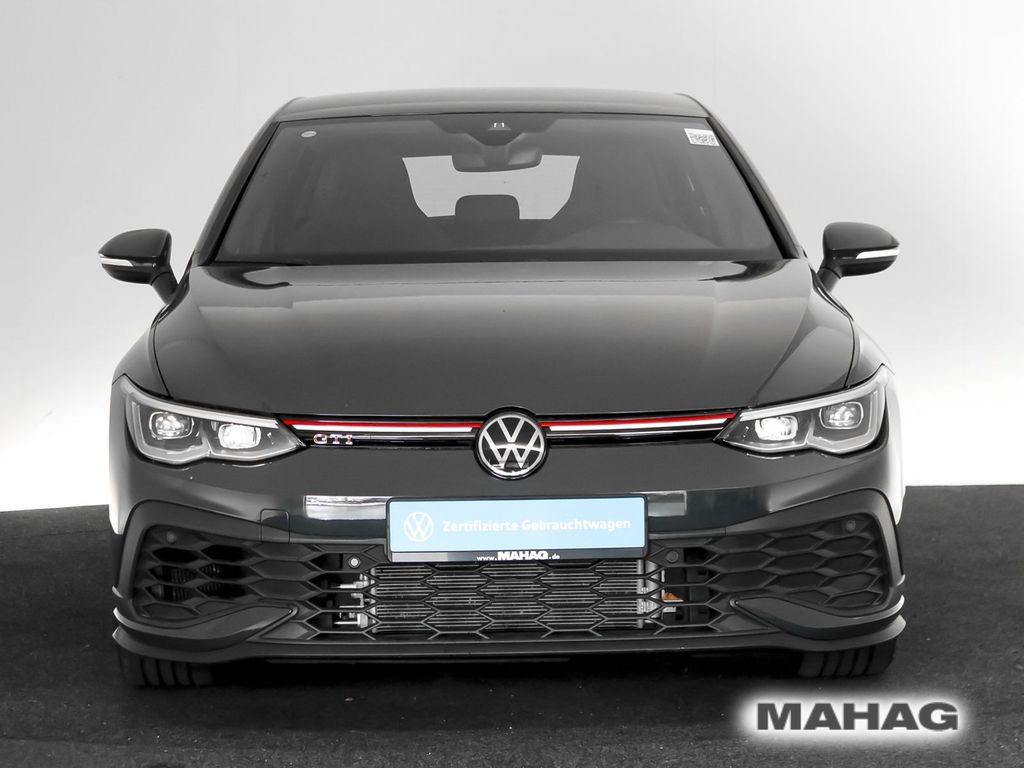Volkswagen Golf 2024 г. Серый, пробег 17138 км