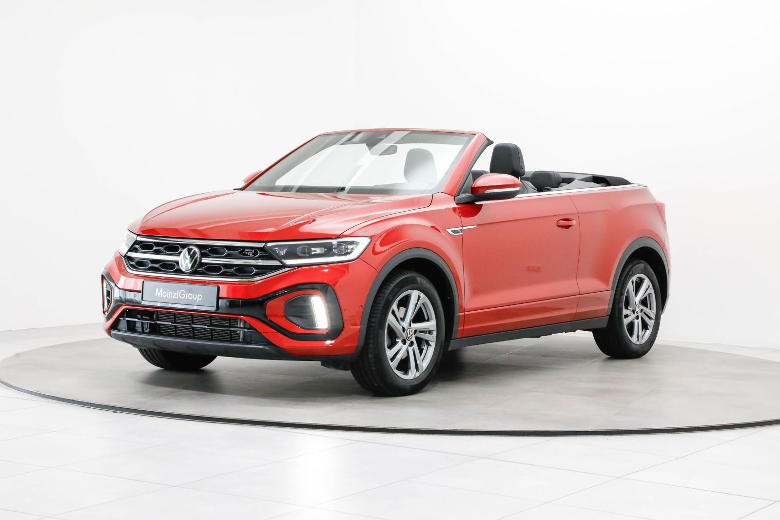 Volkswagen T-Roc 2023 г. Красный, пробег 59832 км