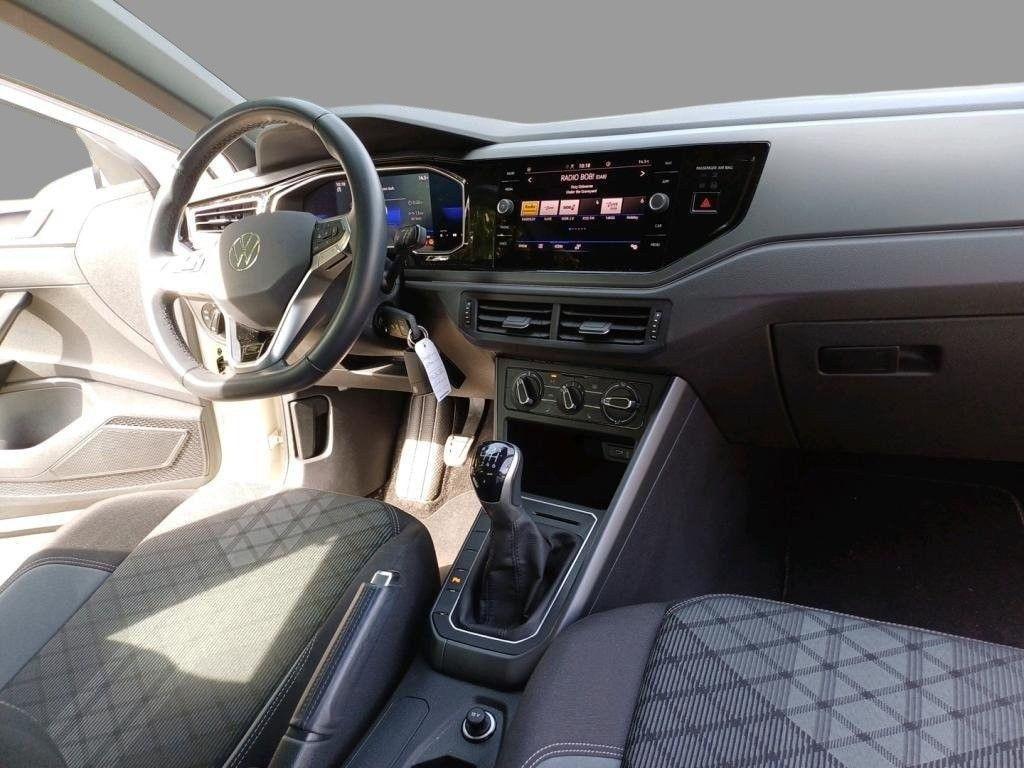 Volkswagen Taigo 2022 г. Серый, пробег 42081 км