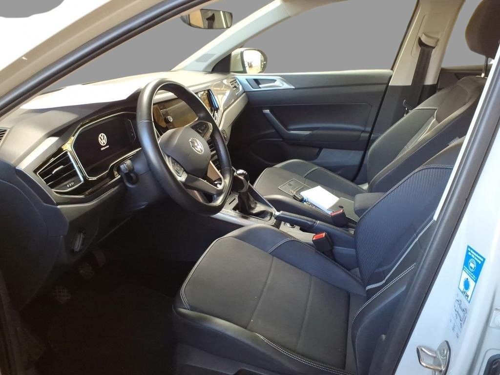 Volkswagen Taigo 2022 г. Серый, пробег 40756 км