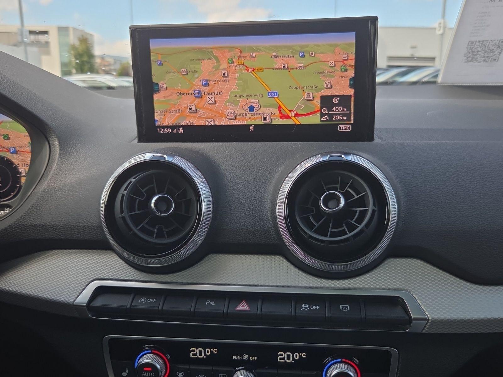 Audi Q2 2023 г. Белый, пробег 50260 км