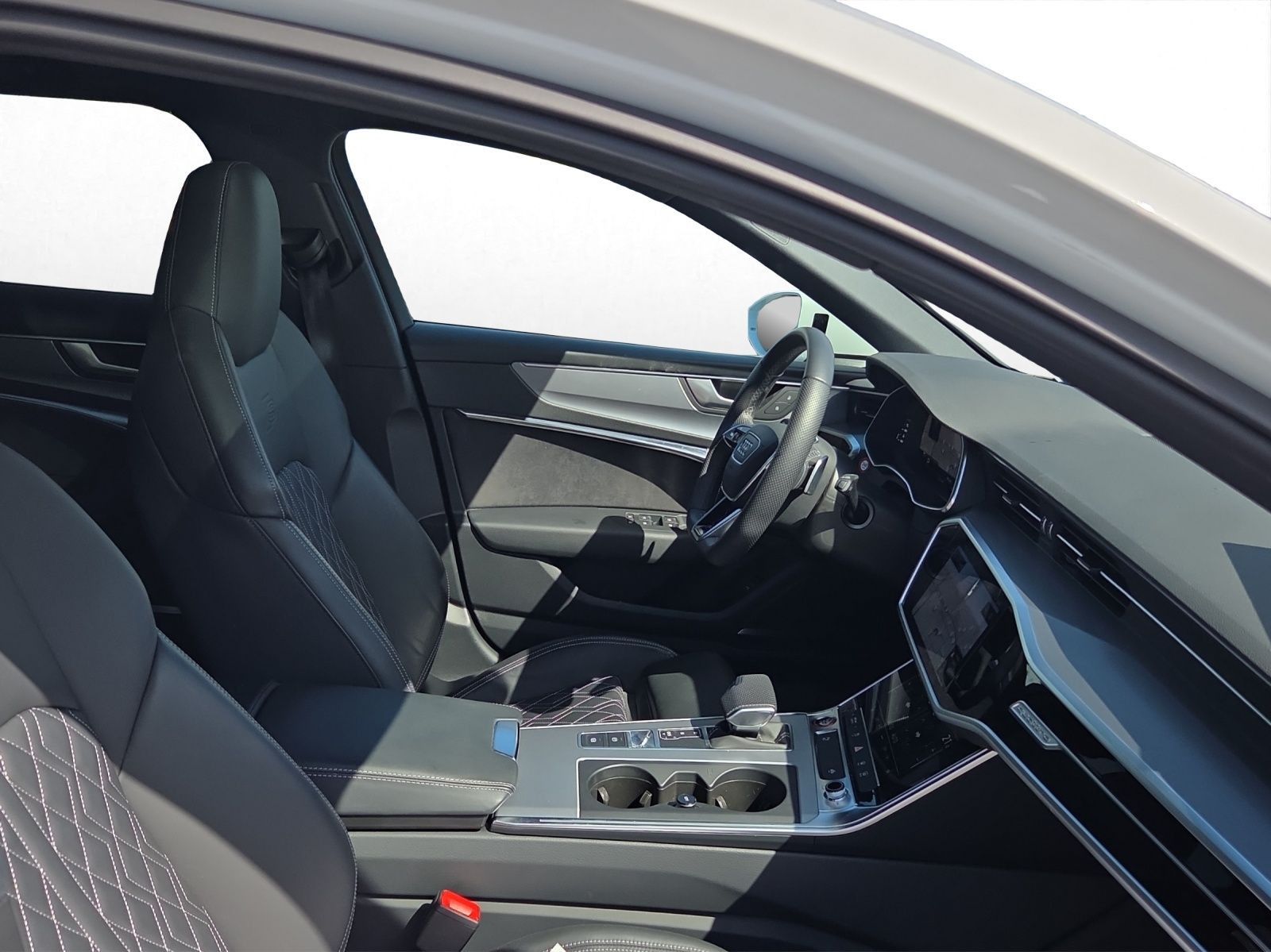 Audi S6 2025 г. Белый, пробег 19403 км