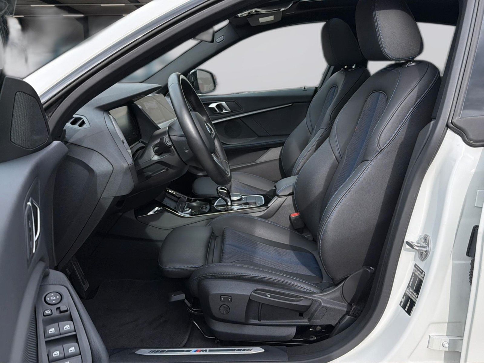 BMW 2ER GRAN COUPÉ 2024 г. Белый, пробег 33300 км