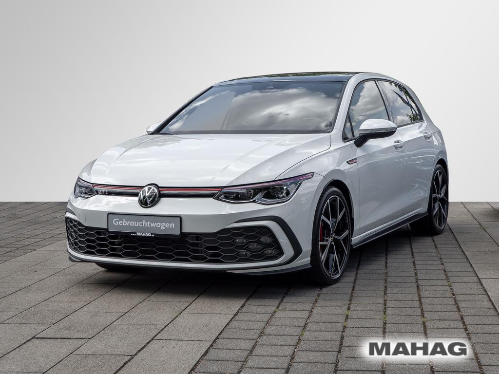 Volkswagen Golf 2024 г. Белый, пробег 19653 км