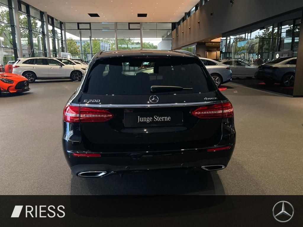 Mercedes-Benz E 200 2024 г. Чёрный, пробег 55272 км