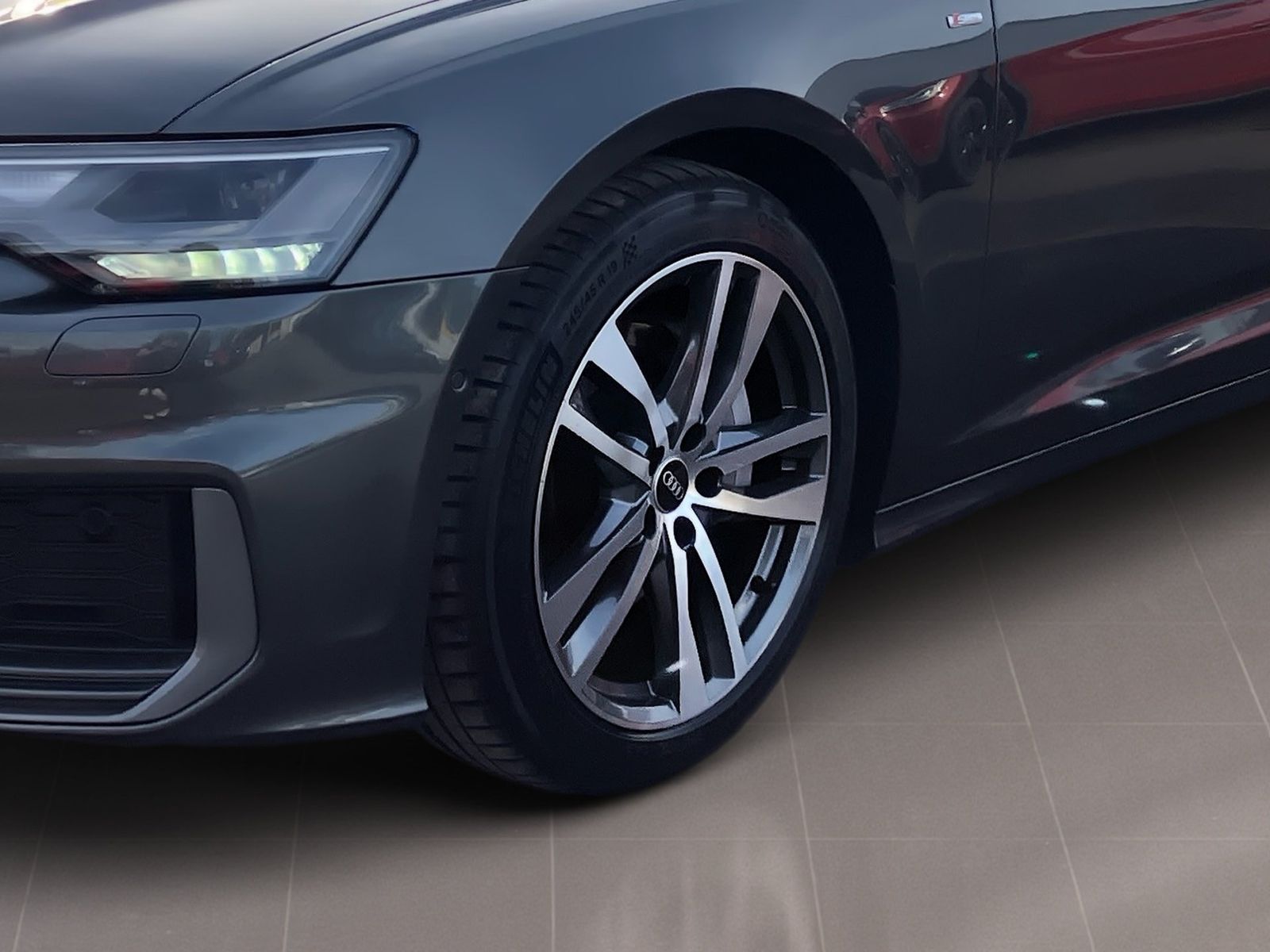 Audi A6 2023 г. Серый, пробег 51690 км