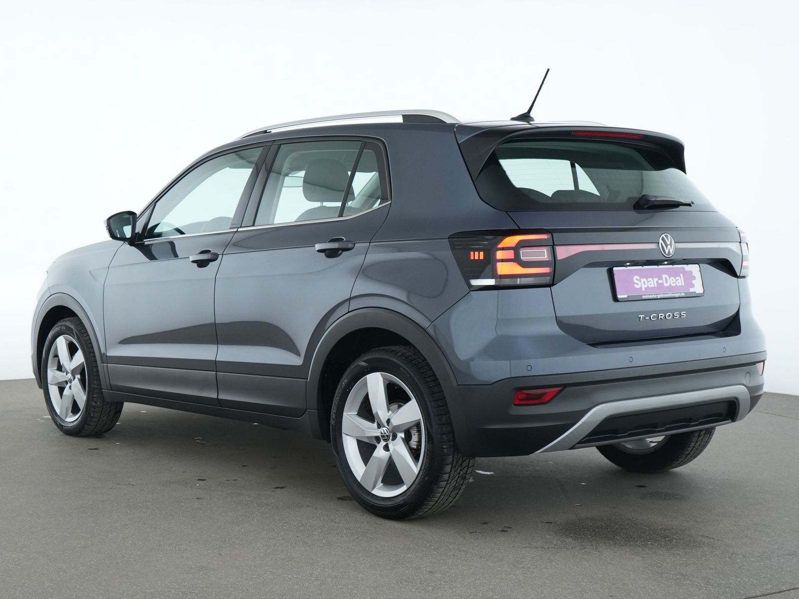 Volkswagen T-Cross 2022 г. Серый, пробег 37769 км