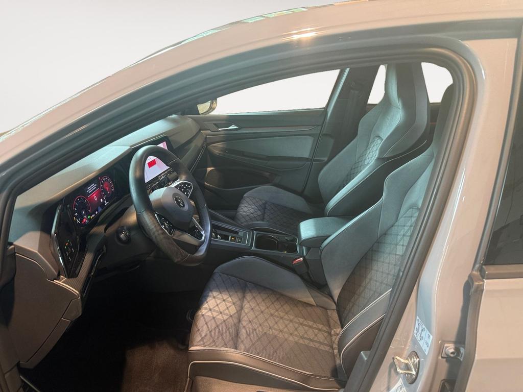 Volkswagen Golf 2022 г. Серый, пробег 40522 км