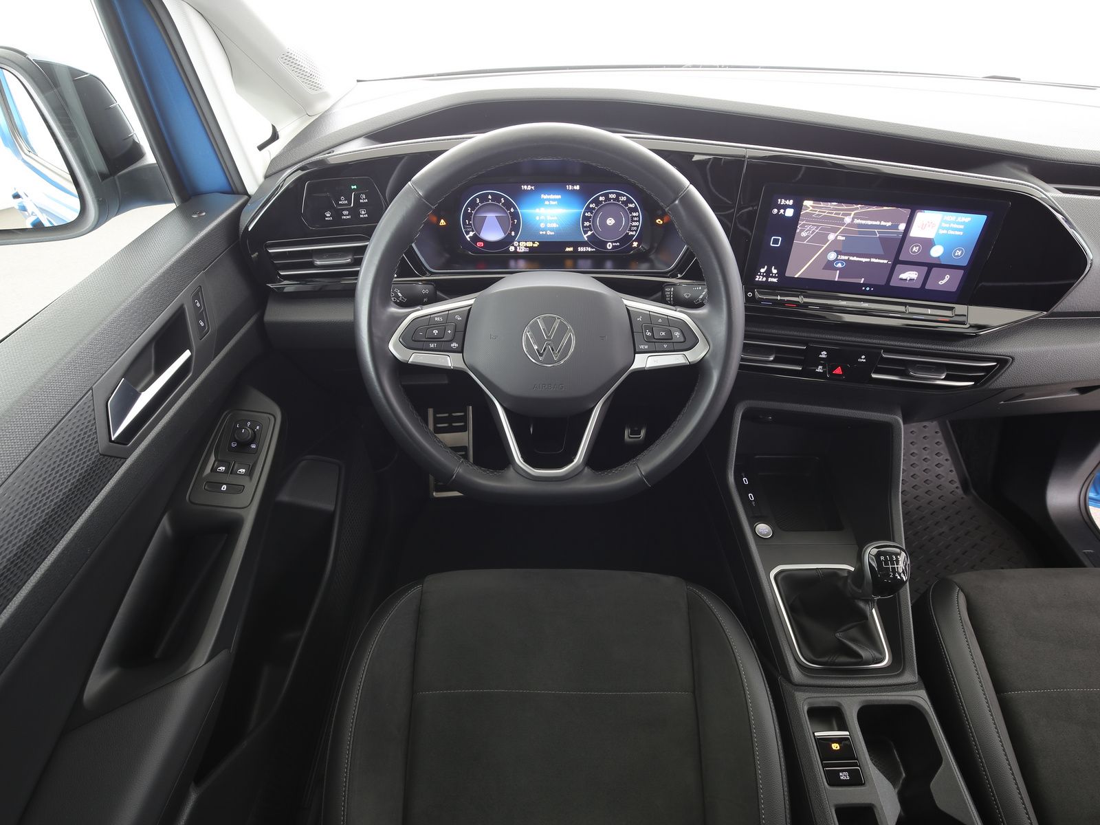 Volkswagen Caddy 2023 г. Синий, пробег 55600 км