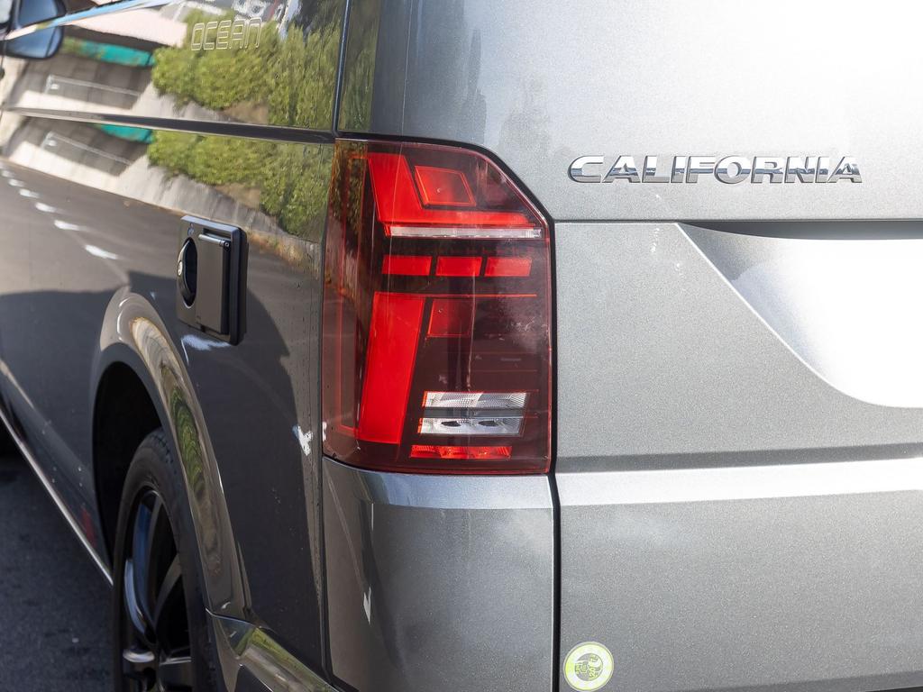 Volkswagen T6 CALIFORNIA 2024 г. Серый, пробег 21890 км