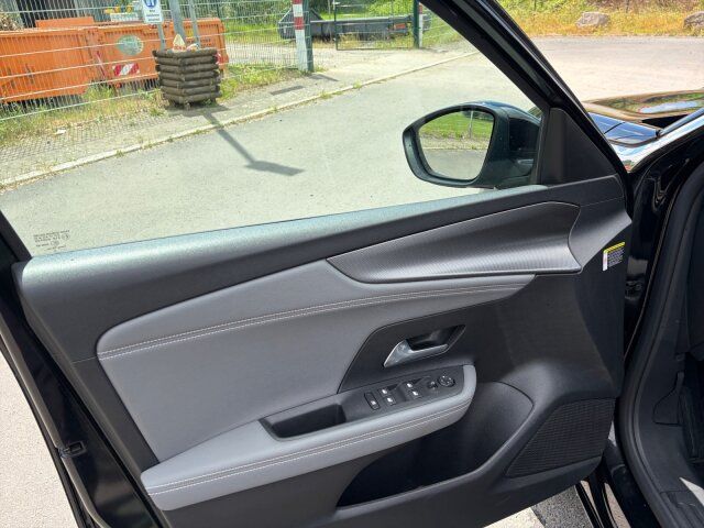 Opel Mokka 2024 г. Чёрный, пробег 49989 км
