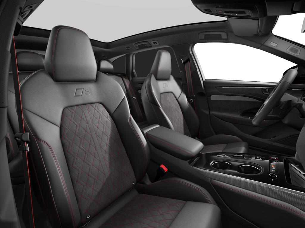 Audi A6 2026 г. Белый, пробег 18405 км