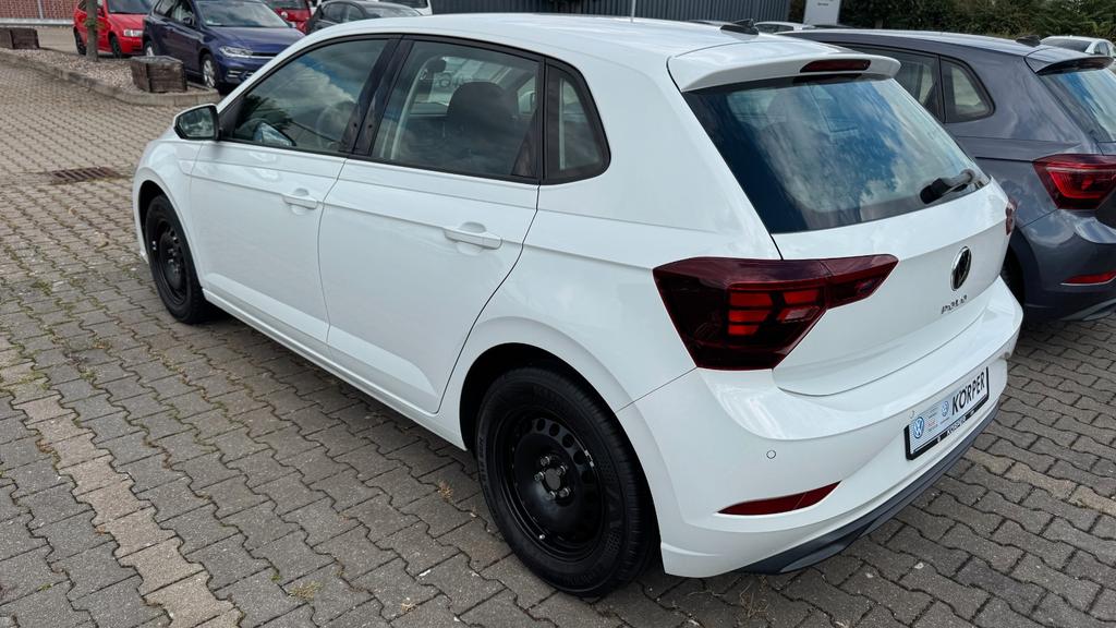Volkswagen Polo 2023 г. Белый, пробег 47336 км