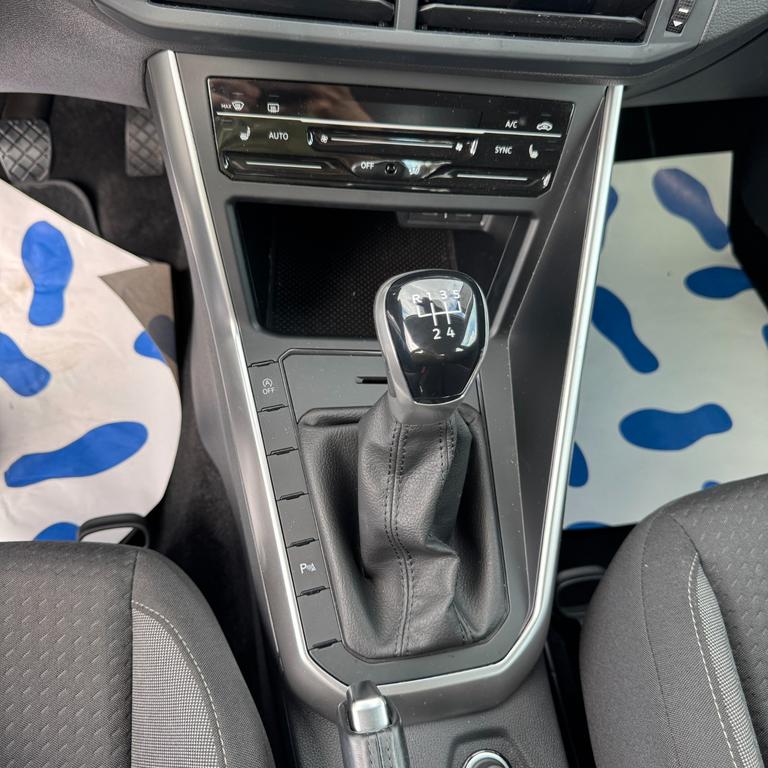 Volkswagen Polo 2023 г. Белый, пробег 47336 км