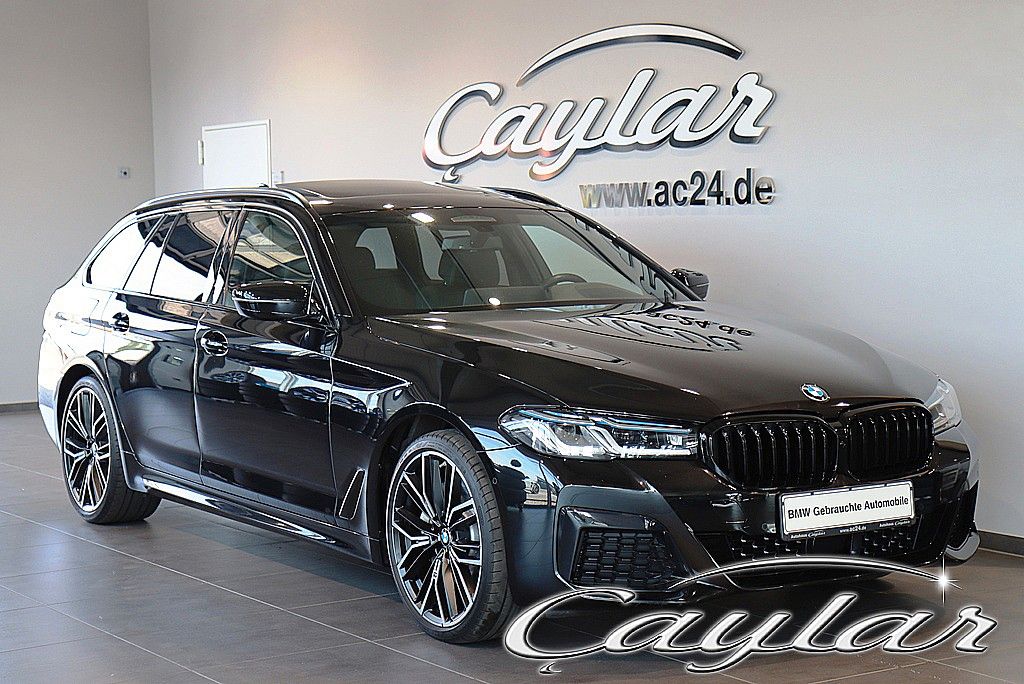 BMW 540 2022 г. Чёрный, пробег 54472 км
