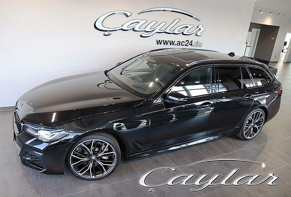 BMW 540 2022 г. Чёрный, пробег 54472 км