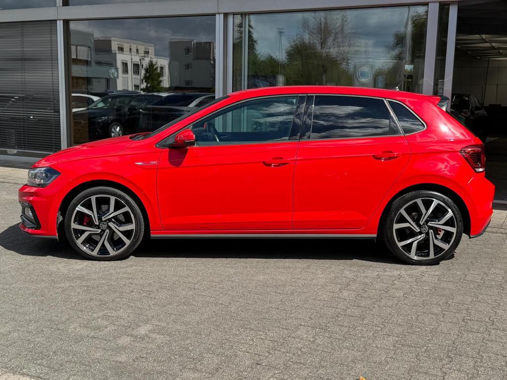 Volkswagen Polo 2021 г. Красный, пробег 38650 км