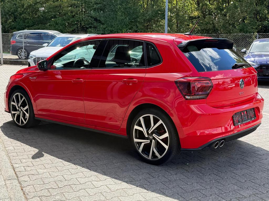 Volkswagen Polo 2021 г. Красный, пробег 38650 км