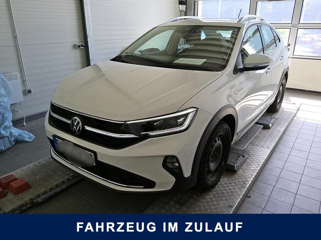 Volkswagen Taigo 2022 г. Белый, пробег 33773 км