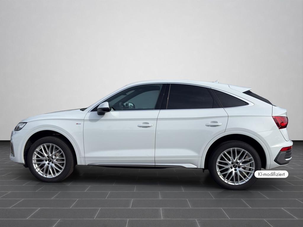 Audi Q5 2023 г. Белый, пробег 34500 км