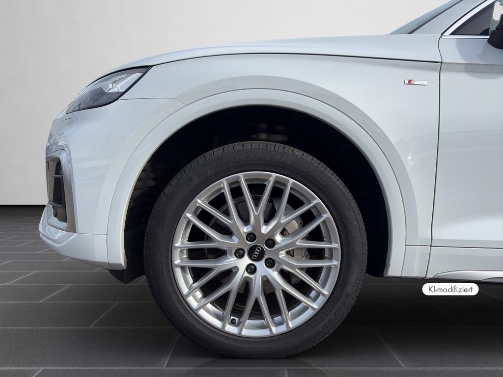 Audi Q5 2023 г. Белый, пробег 34500 км