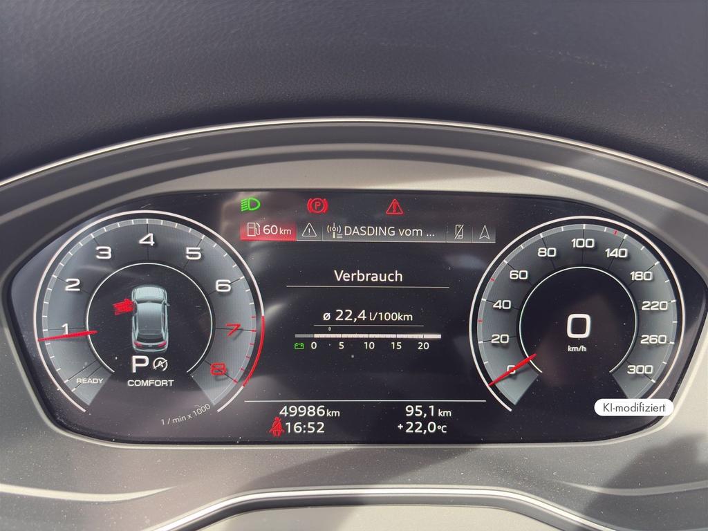 Audi Q5 2023 г. Белый, пробег 34500 км