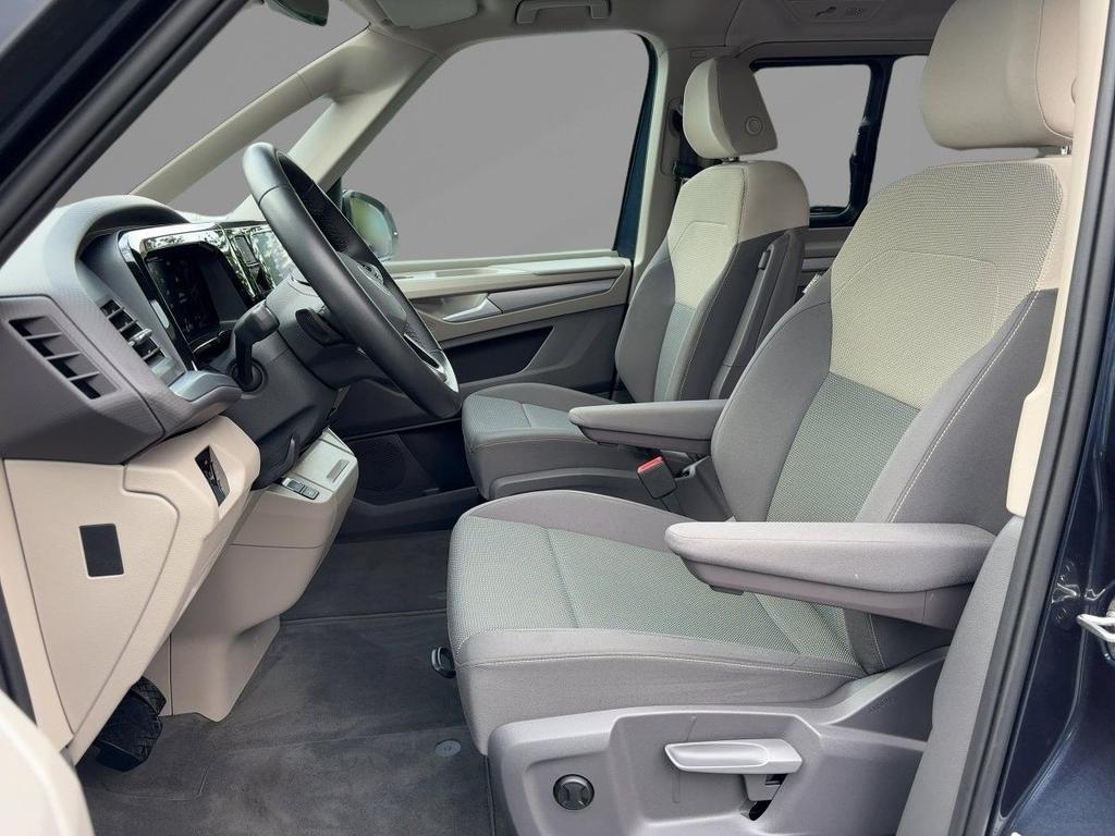 Volkswagen T7 MULTIVAN 2025 г. Синий, пробег 22435 км