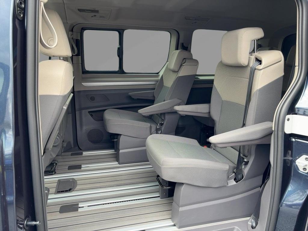 Volkswagen T7 MULTIVAN 2025 г. Синий, пробег 22435 км