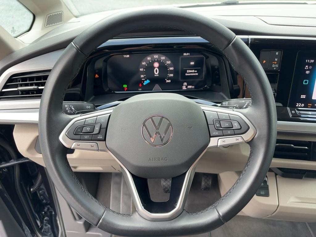 Volkswagen T7 MULTIVAN 2025 г. Синий, пробег 22435 км