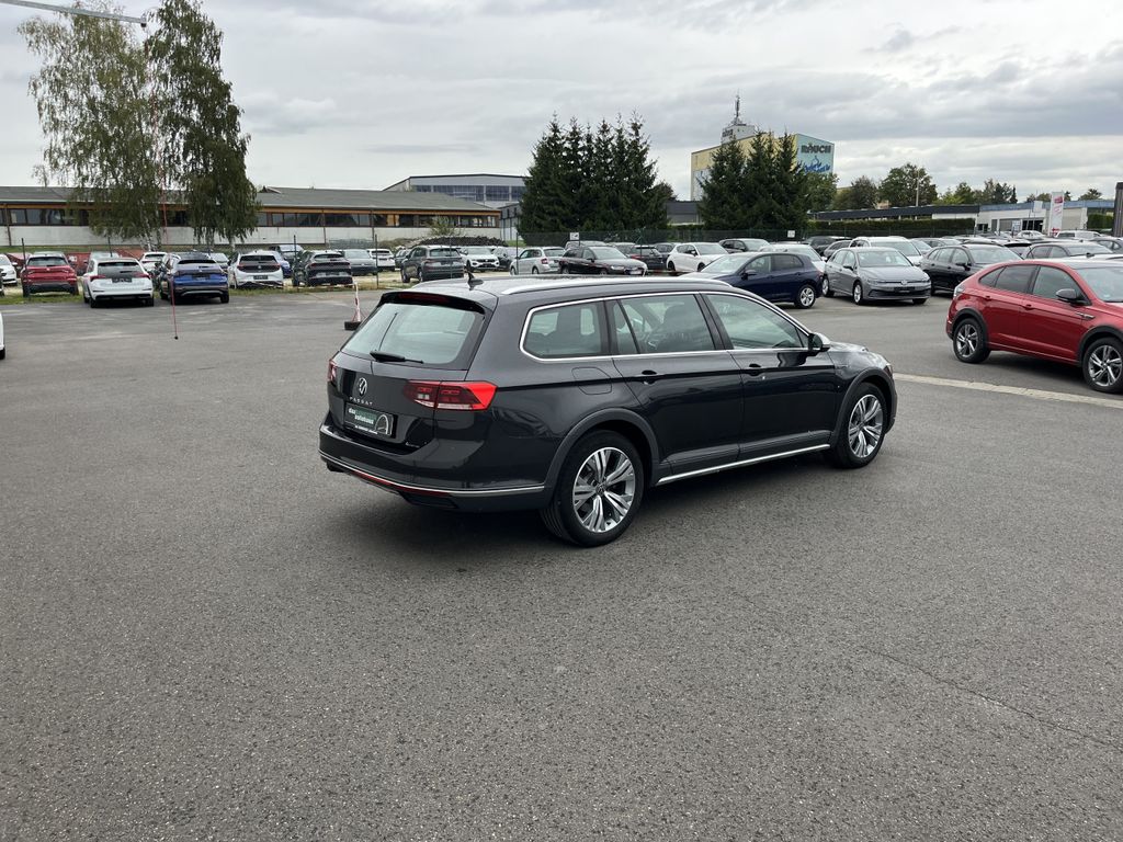 Volkswagen PASSAT ALLTRACK 2023 г. Серый, пробег 45382 км