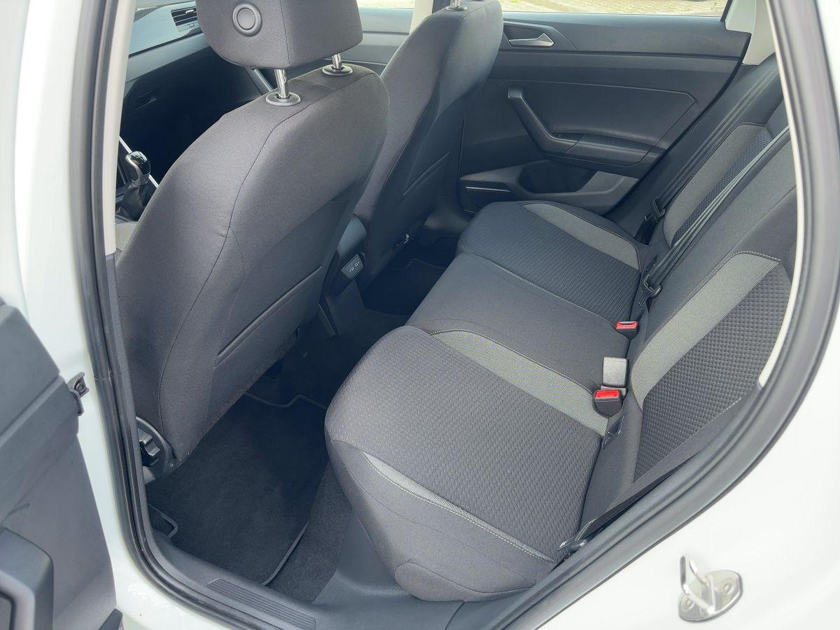 Volkswagen Polo 2023 г. Белый, пробег 27276 км