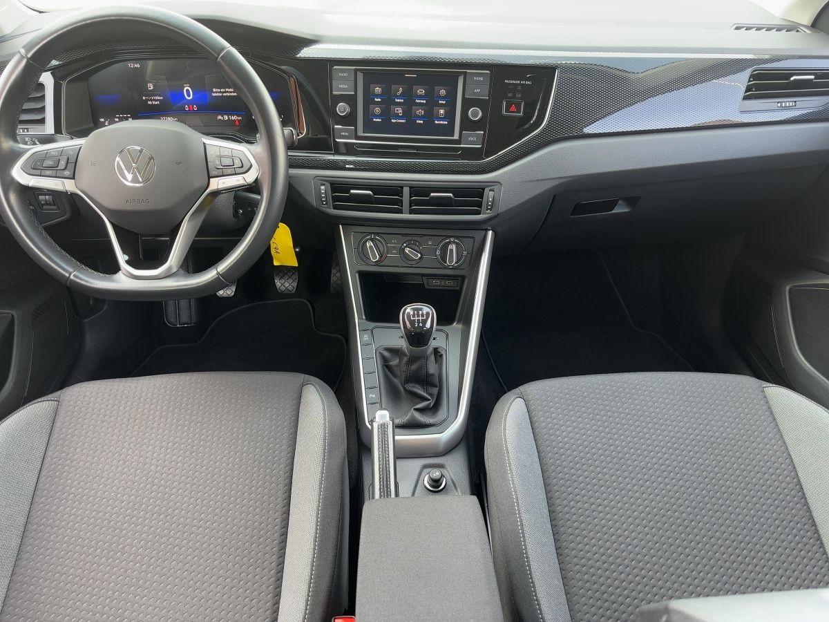 Volkswagen Polo 2023 г. Белый, пробег 27276 км
