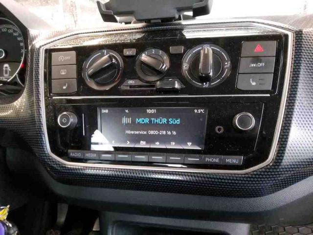 Volkswagen up! 2023 г. Белый, пробег 47580 км