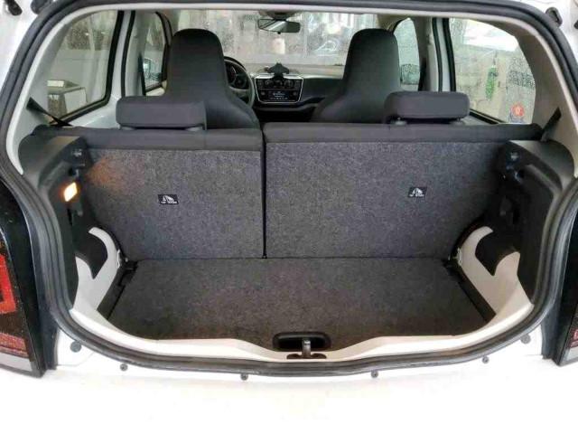 Volkswagen up! 2023 г. Белый, пробег 47580 км