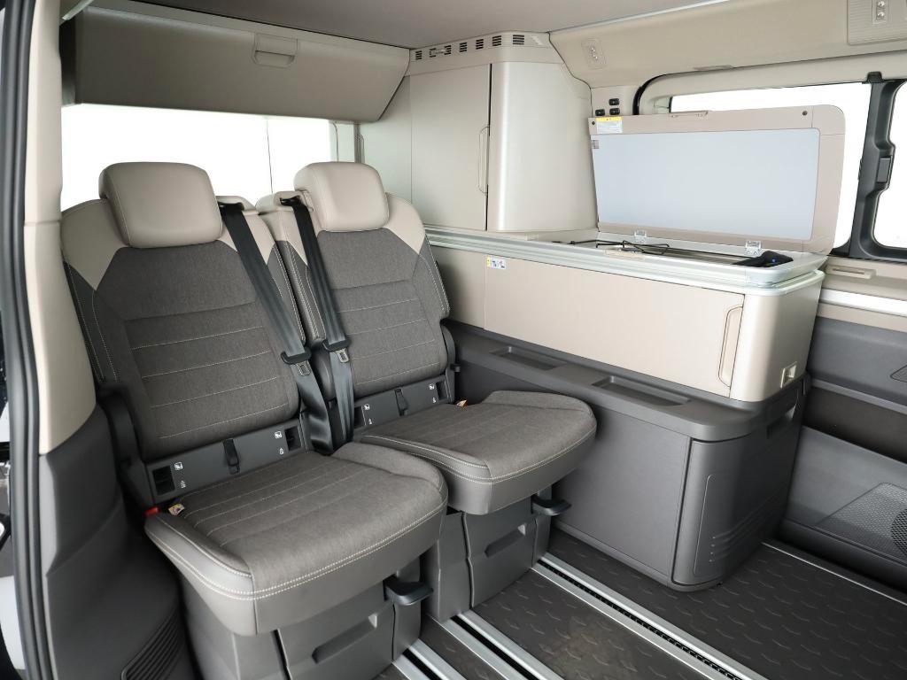 Volkswagen T7 CALIFORNIA 2025 г. Чёрный, пробег 6600 км