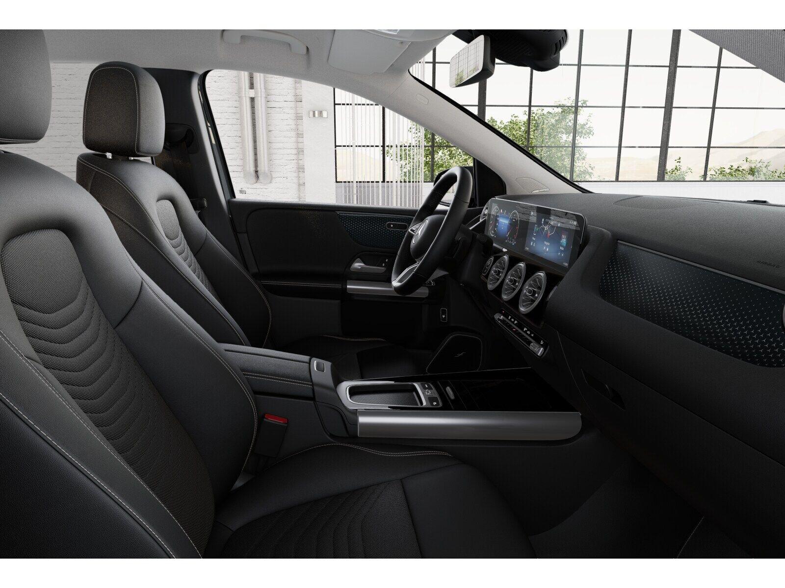 Mercedes-Benz B 200 2023 г. Чёрный, пробег 55118 км