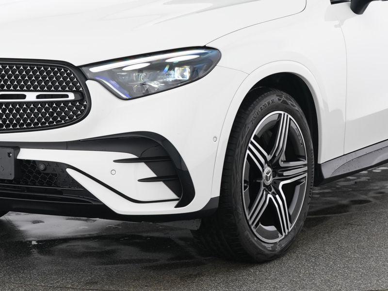 Mercedes-Benz GLC 300 2025 г. Белый, пробег 21281 км